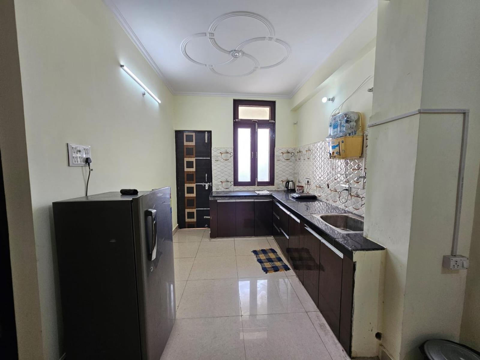 3 Bhk In Krishna Nagar Lko 201l Lucknow